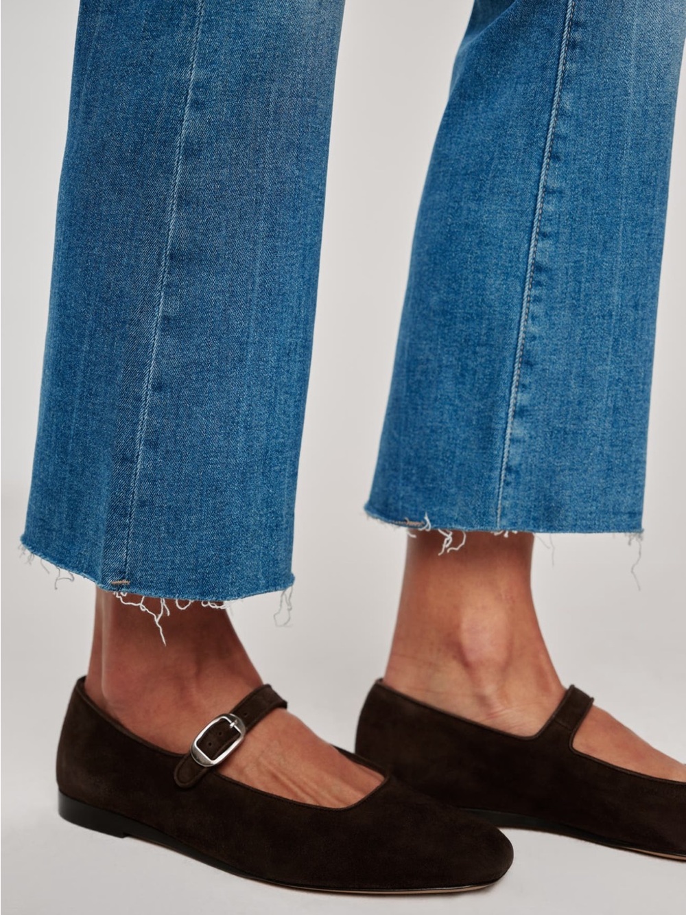 DL1961 NWOT Mid Wash Flare Jeans - Picture 4 of 10